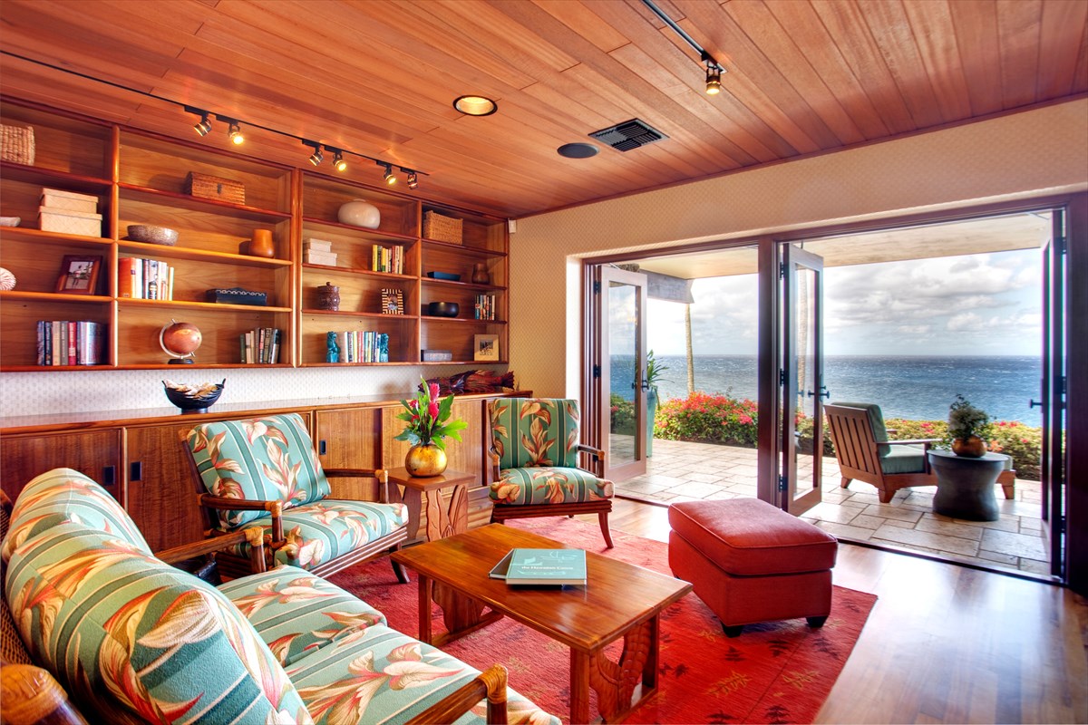 56-3083 Puakea Bay Road Kamuela, HI 96743 - Photo 19 of 30 a bedroom with furniture and a large window