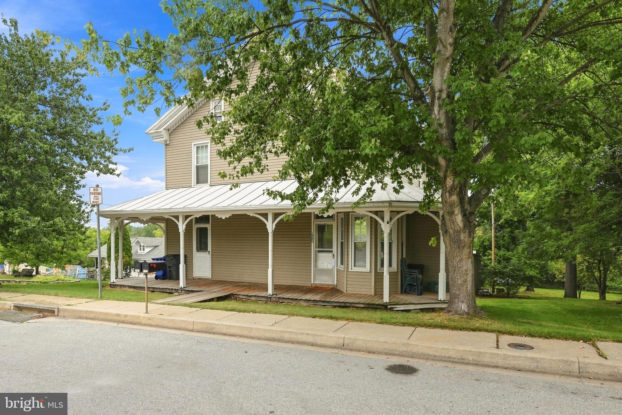 1380 Pleasant Valley Road Westminster, MD 21158 - Photo 1 of 18 1380 Pleasant Valley Rd