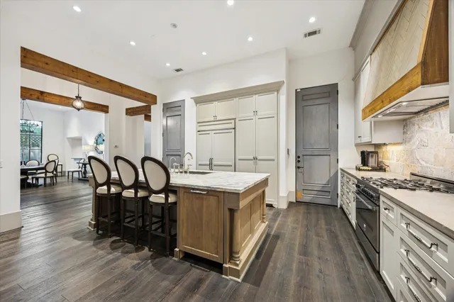 $6,900 | 5353 Lampasas Street, Houston, TX 77056