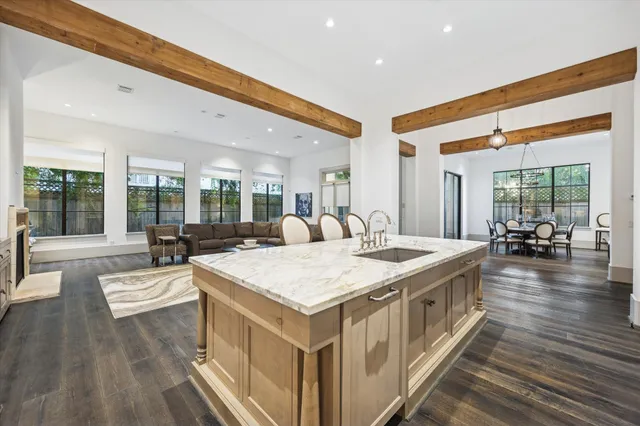 $6,900 | 5353 Lampasas Street, Houston, TX 77056