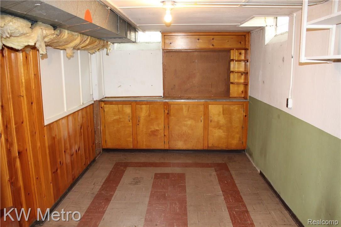 3037 Rome Avenue Warren, MI 48091 - Photo 45 of 54 IMG_3389.JPG