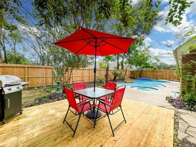 $2,400 | 5202 Spring Cir Drive, Pearland, TX 77584