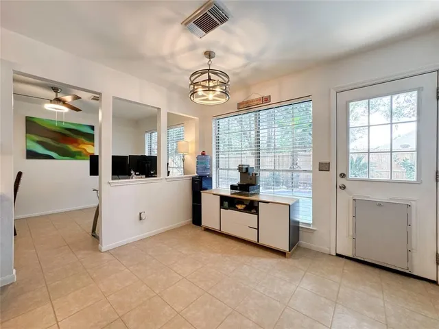 $2,400 | 5202 Spring Cir Drive, Pearland, TX 77584