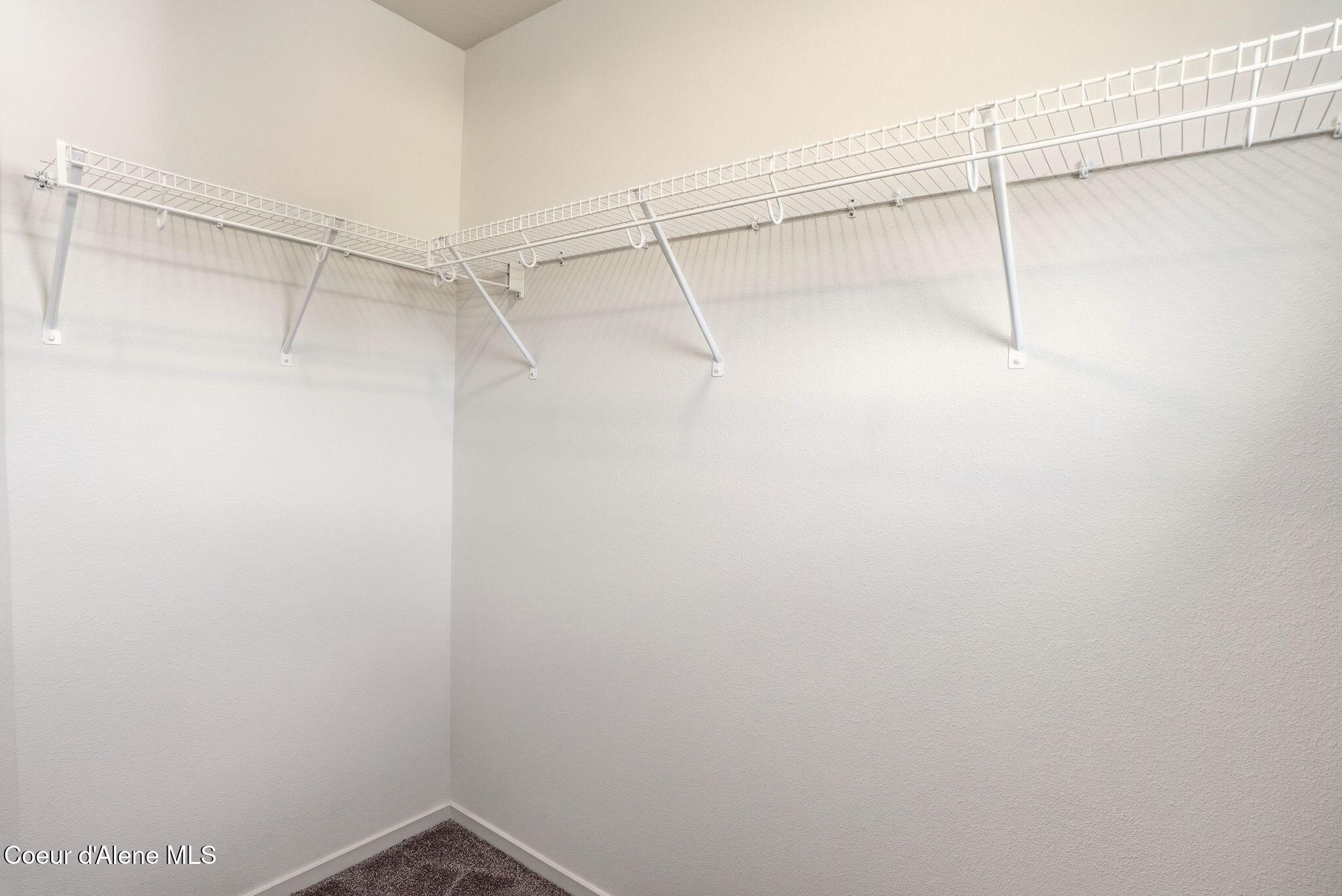 1129 West Pinewood Loop Coeur D'Alene, ID 83814 - Photo 21 of 27 Inside-Media-Pinewood-Interior-19