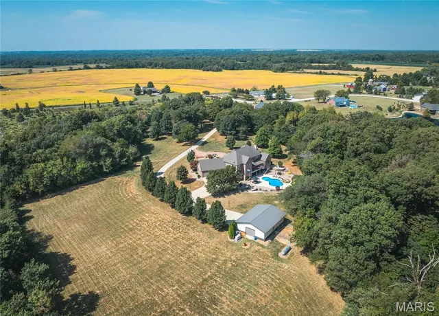 $1,600,000 | 15964 Lageman Lane, Brighton, IL 62012