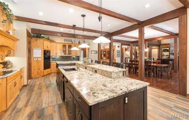 $1,600,000 | 15964 Lageman Lane, Brighton, IL 62012