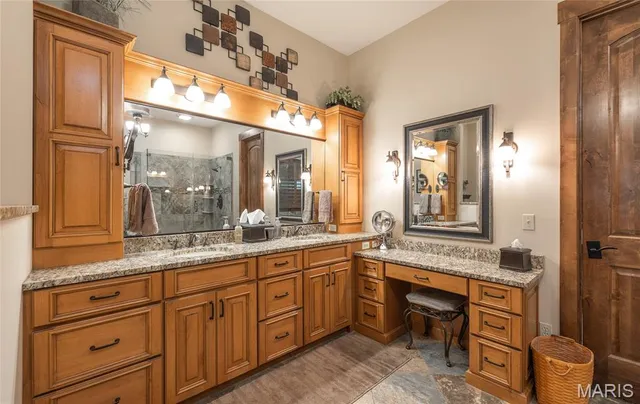 $1,600,000 | 15964 Lageman Lane, Brighton, IL 62012