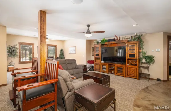 $1,499,950 | 15964 Lageman Lane, Brighton, IL 62012