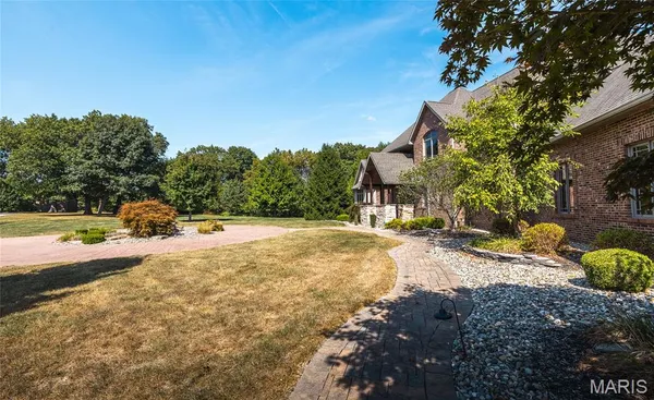 $1,499,950 | 15964 Lageman Lane, Brighton, IL 62012