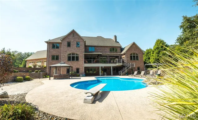 $1,600,000 | 15964 Lageman Lane, Brighton, IL 62012