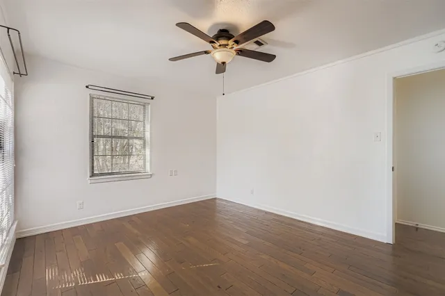 $3,000 | 5702 Fairlane Drive, Austin, TX 78757