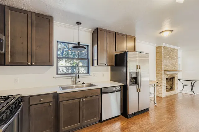 $2,975 | 5702 Fairlane Drive, Austin, TX 78757