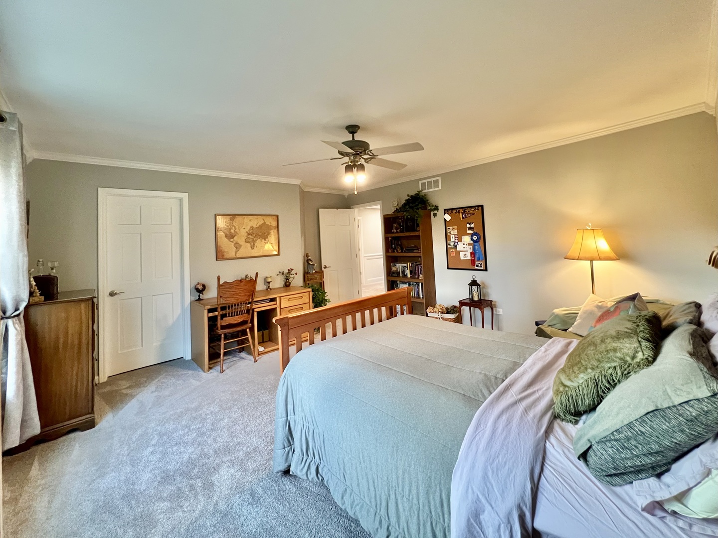 4111 Steeple Run Crystal Lake, IL 60014 - Photo 30 of 50 a bed room with a bed and a chair