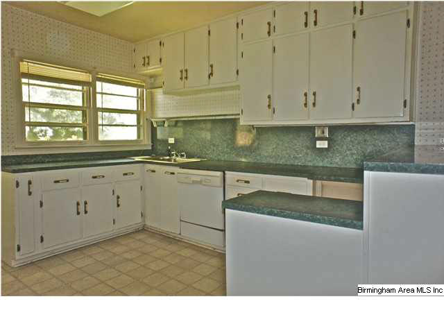 115 Red Oak Road Birmingham, AL 35206 - Photo 4 of 32