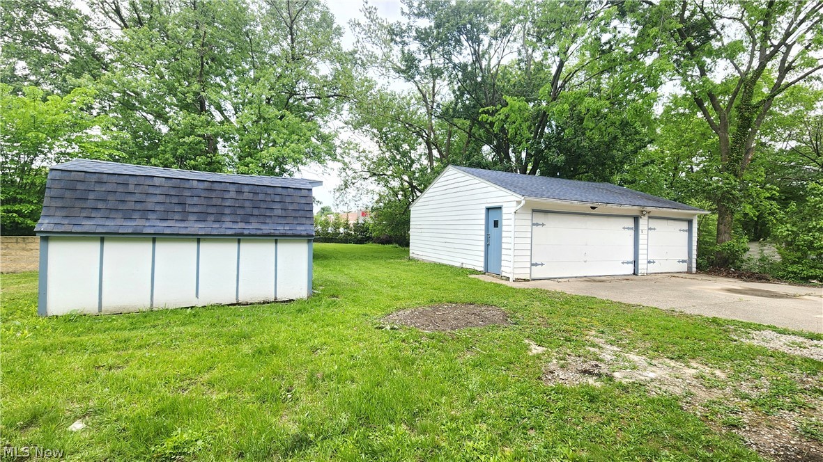 1444 Dill Road South Euclid, OH 44121 - Photo 10 of 43
