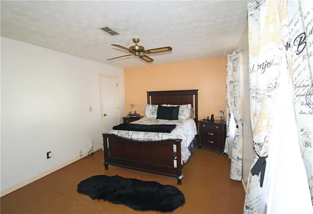 $185,000 | 708 Greenhedge Drive, Stone Mountain, GA 30088