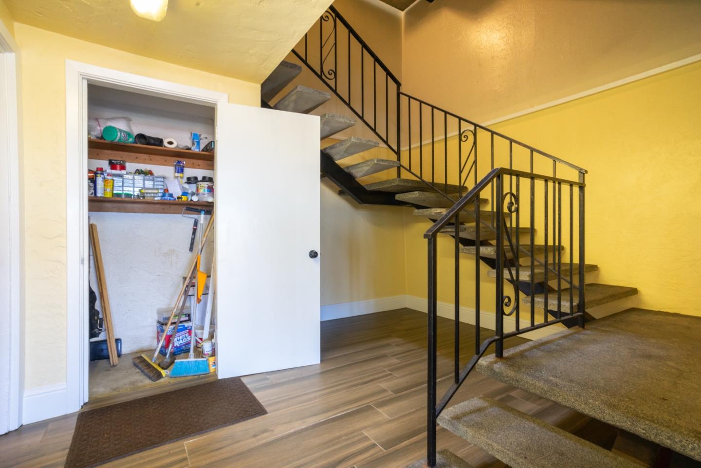 122 Hilton Way Pacifica, CA 94044 - Photo 6 of 12