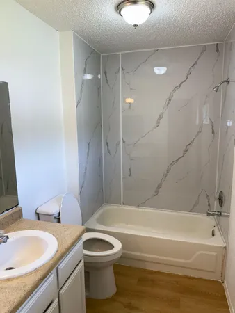 $1,000 | 812 Jefferson Avenue, Unit D, Cleveland, TX 77327