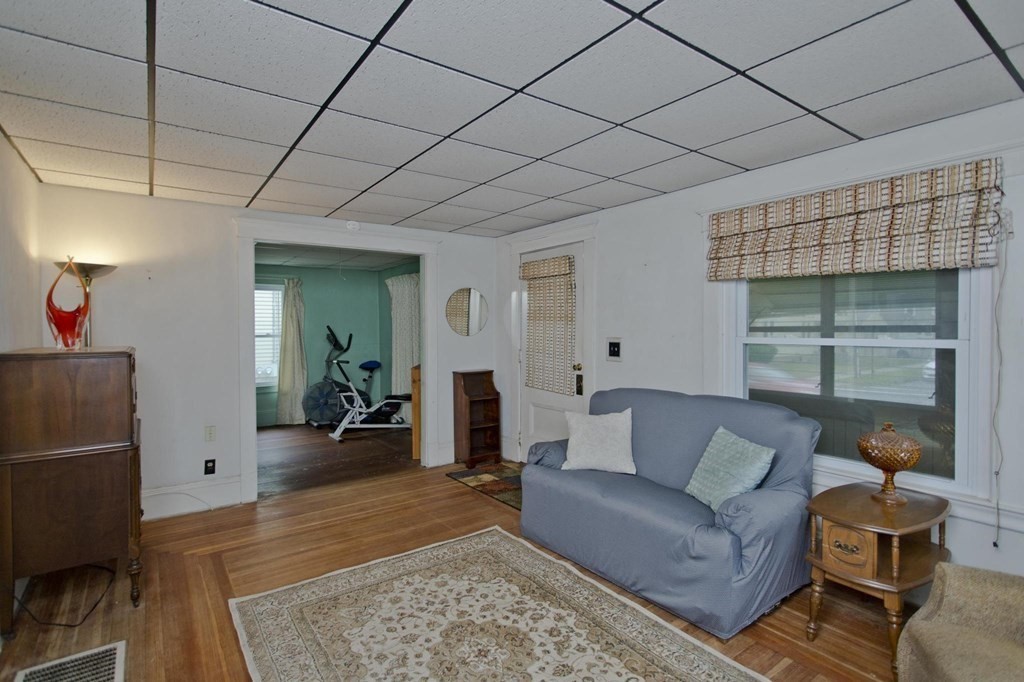101 Dwight Road Springfield, MA 01108 - Photo 10 of 39