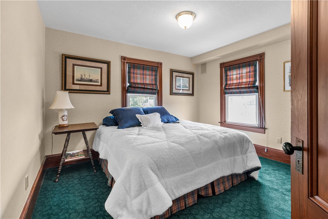 23 Clinton Street Newport, RI 02840 - Photo 20 of 45 King or set of twins bdrm #2
