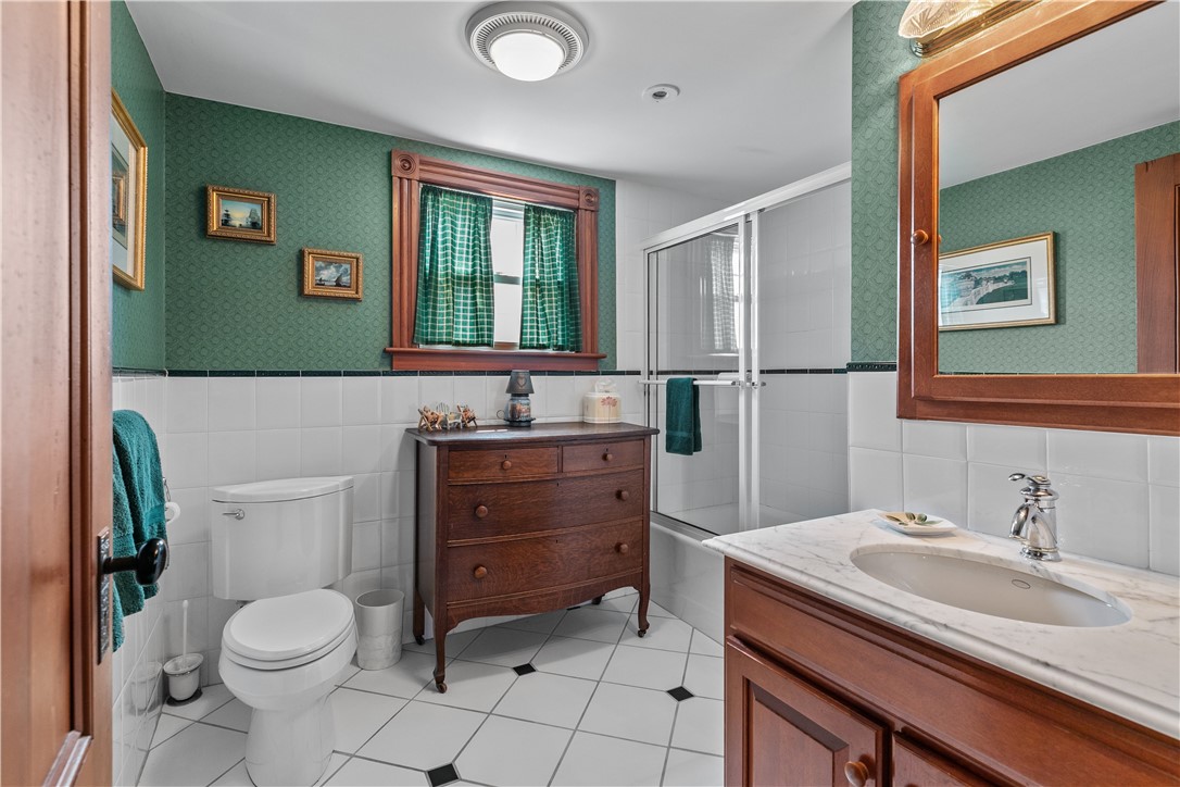 23 Clinton Street Newport, RI 02840 - Photo 24 of 45