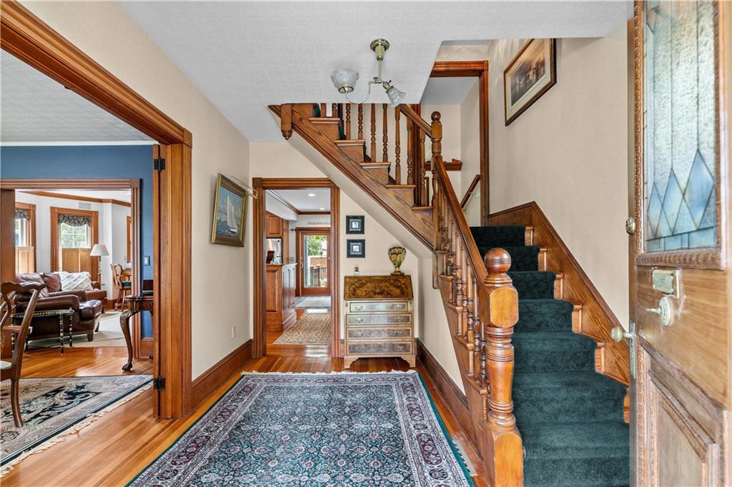 23 Clinton Street Newport, RI 02840 - Photo 5 of 45 Entry hall