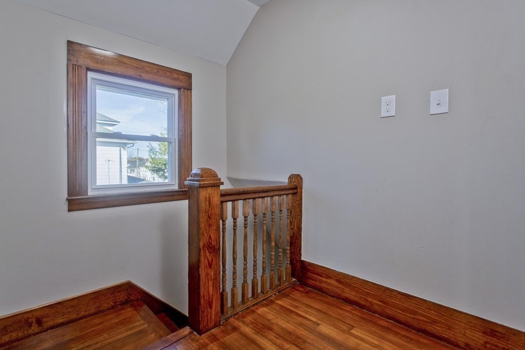 36 Devens Street Springfield, MA 01151 - Photo 16 of 31