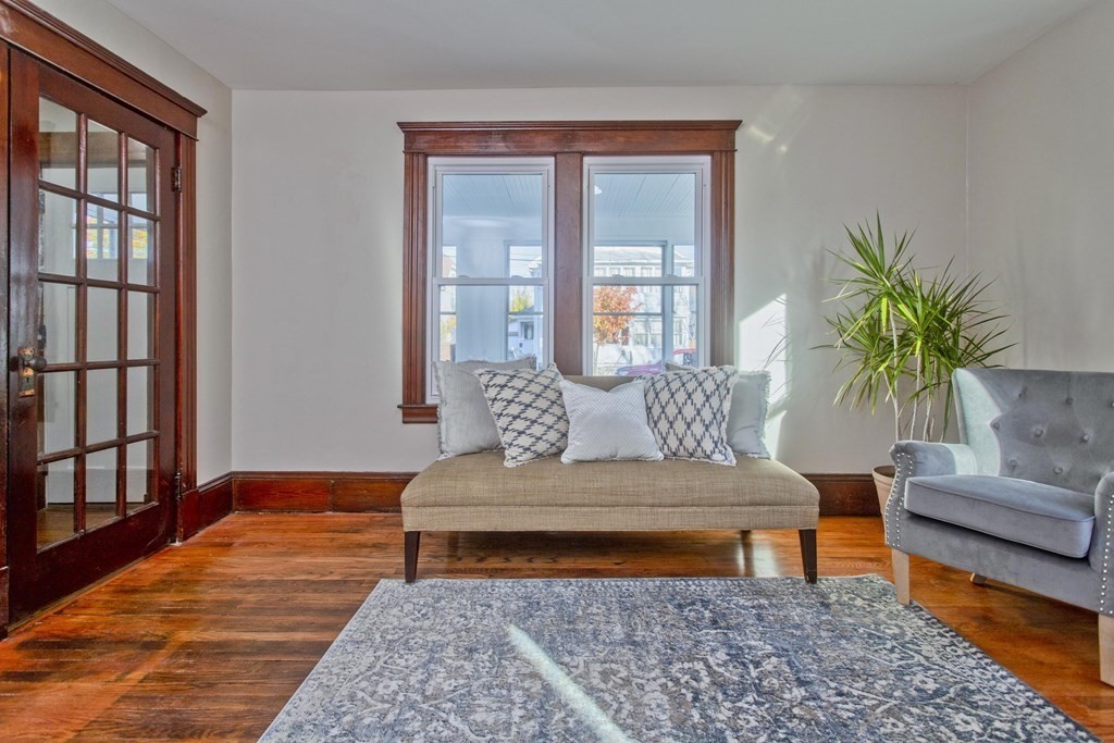 36 Devens Street Springfield, MA 01151 - Photo 5 of 31