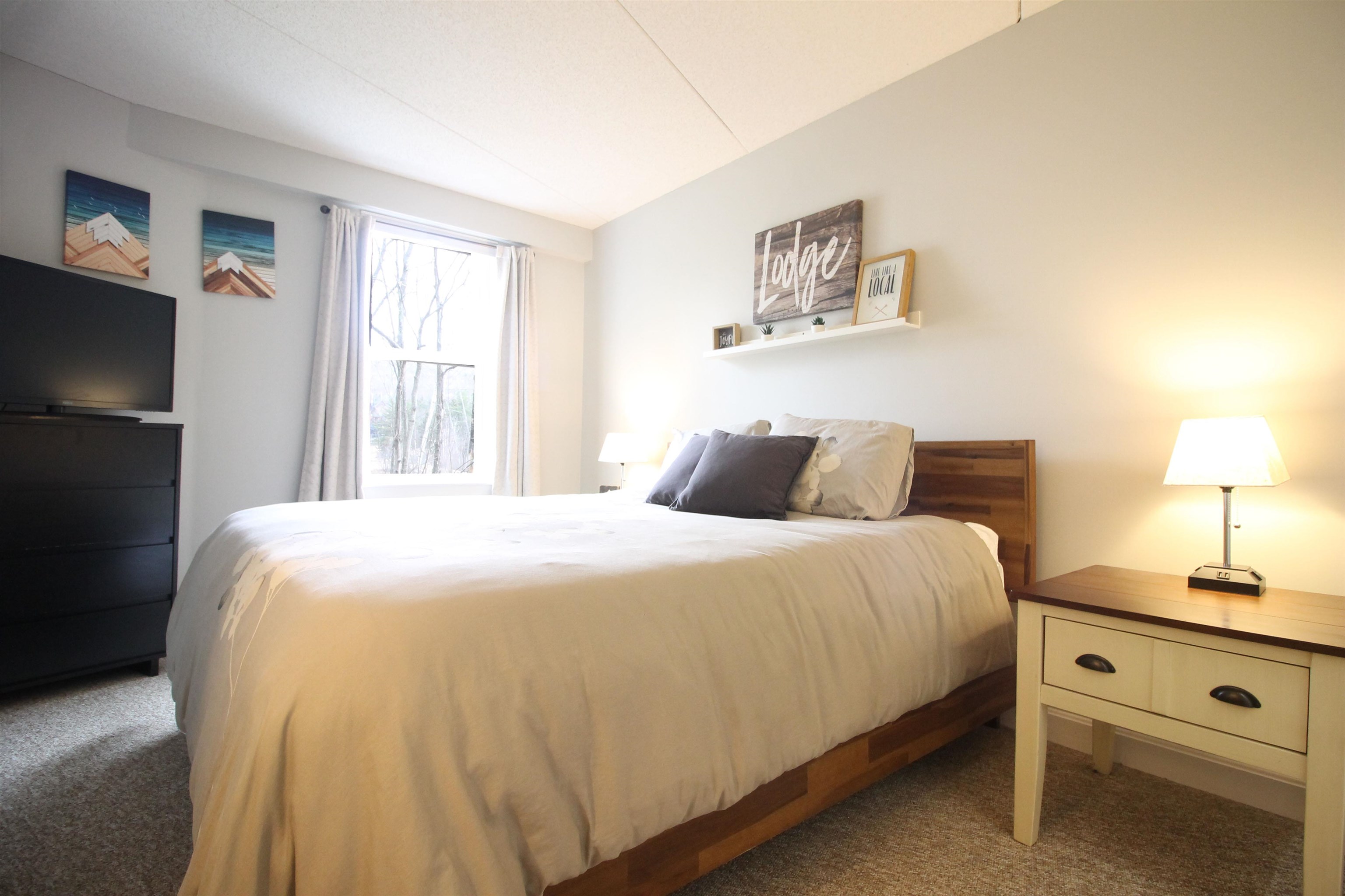28 Packard's Road, Unit 126 Waterville Valley, NH 03215 - Photo 11 of 37 Gallery Image 11
