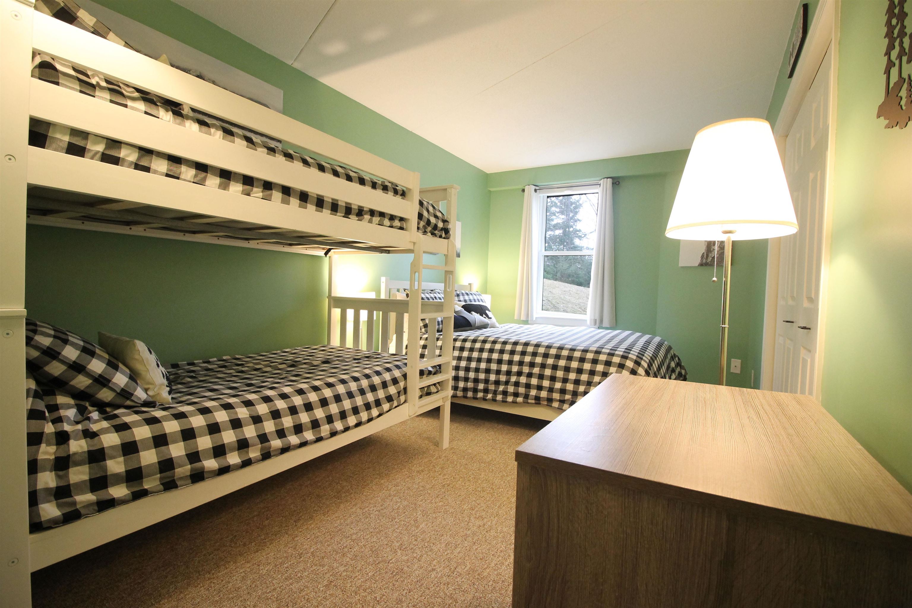 28 Packard's Road, Unit 126 Waterville Valley, NH 03215 - Photo 8 of 37 Gallery Image 8