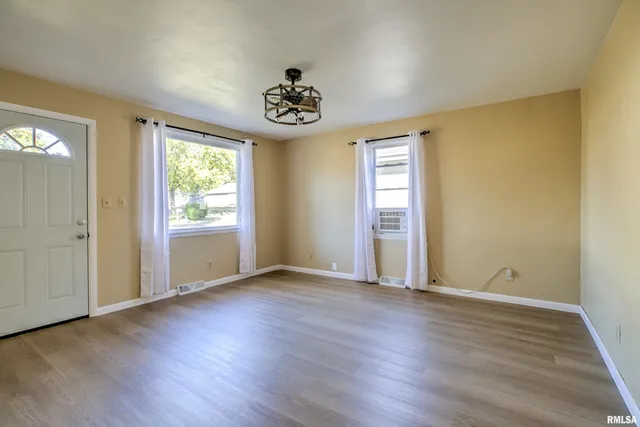 $123,000 | 1408 East Moneta Avenue, Peoria Heights, IL 61616