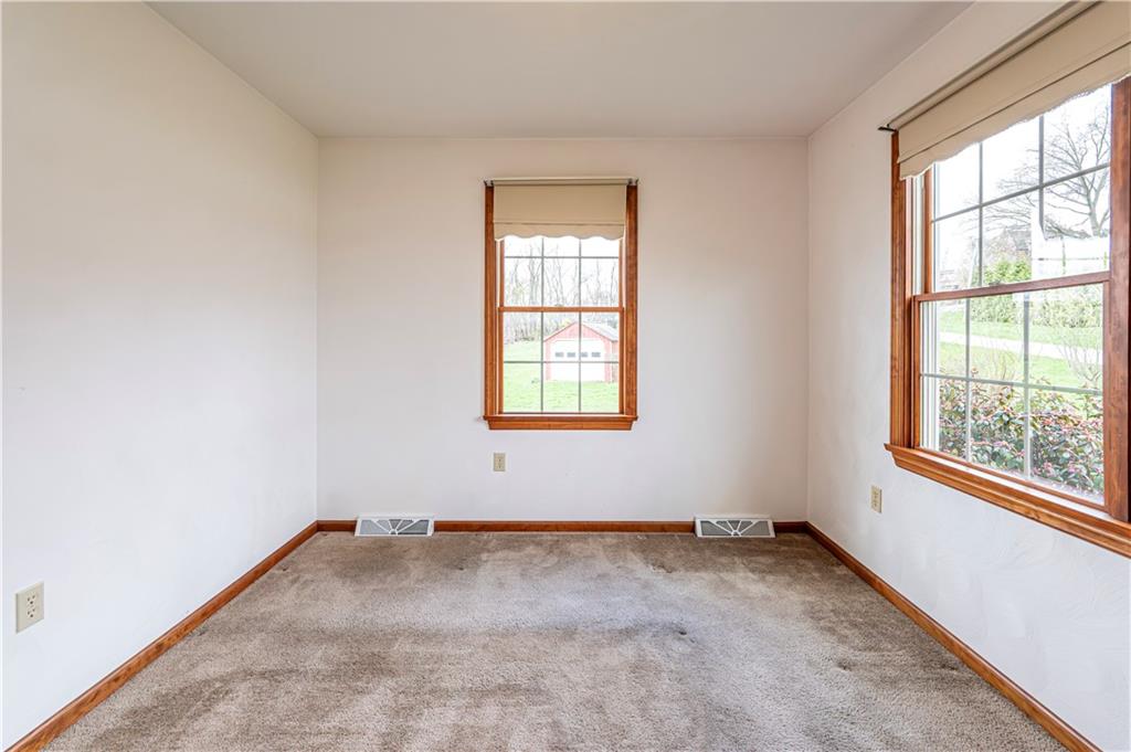 194 Seanor Road Irwin, PA 15642 - Photo 17 of 37 Bedroom 2