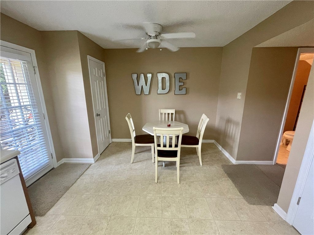 1761 Wire Road, Unit 313 Auburn, AL 36832 - Photo 6 of 17 Gallery Image 6