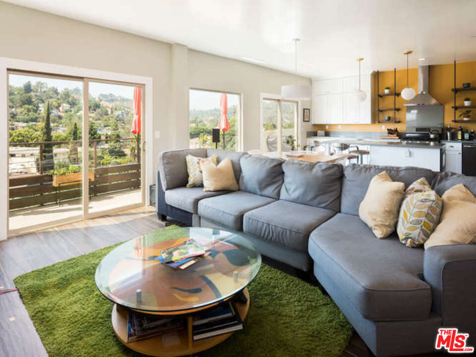 3979 Barrett Road Los Angeles, CA 90032 - Photo 4 of 20 Gallery Image 4