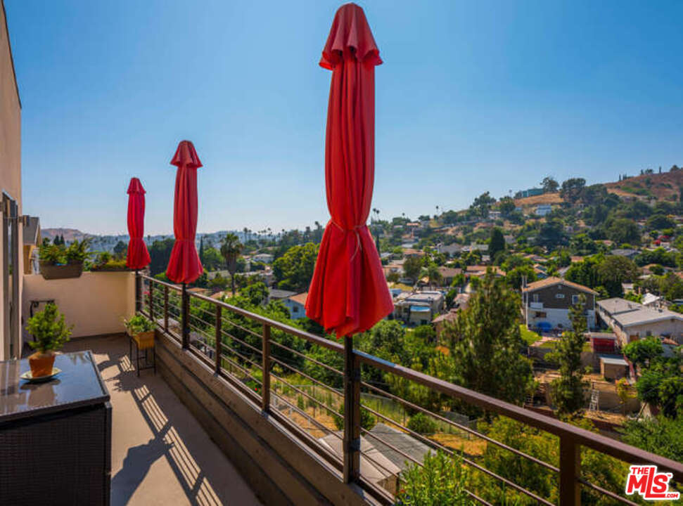3979 Barrett Road Los Angeles, CA 90032 - Photo 9 of 20 Gallery Image 9
