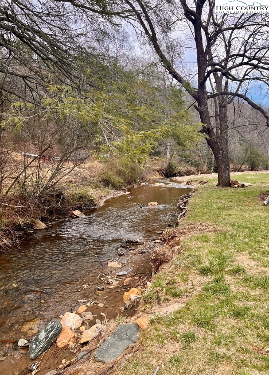 5592 Highway 194 Boone, NC 28607 - Photo 4 of 31