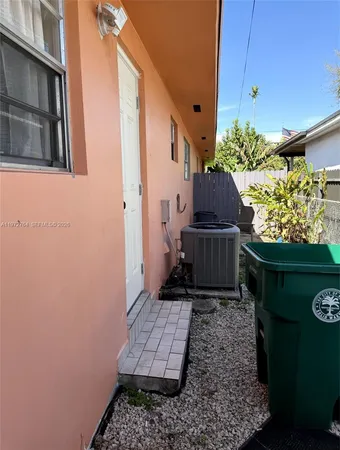 a view of a pathway of a house