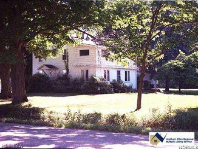 4225 North Myers Road Geneva, OH 44041 - Photo 1 of 1
