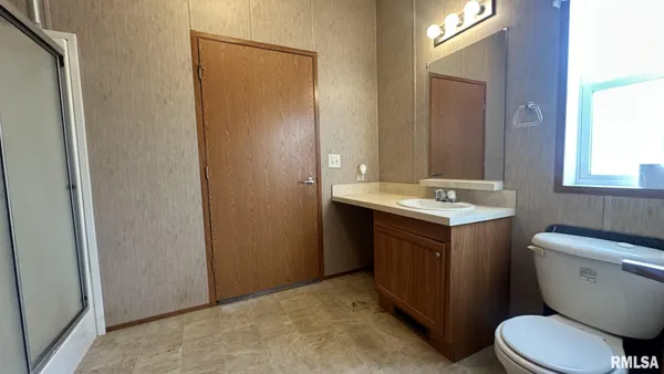 $105,500 | 3734 County Road 450 East, Quincy, IL 62305