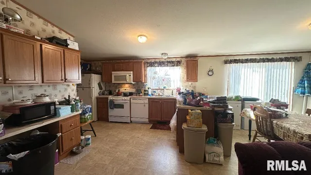 $100,000 | 3734 County Road 450 East, Quincy, IL 62305