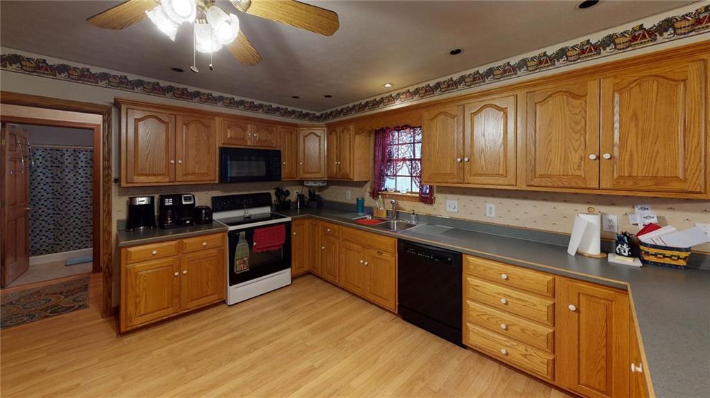 163 Landgraf Road Chicora, PA 16025 - Photo 7 of 19