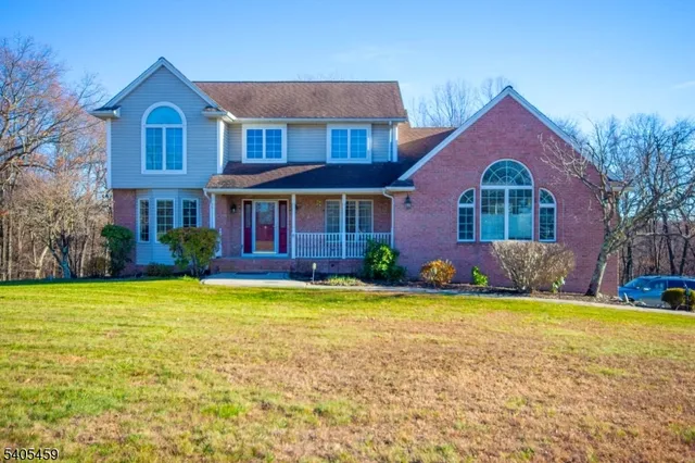 $849,000 | 6 Meadow Lake Drive, Blairstown, NJ 07825