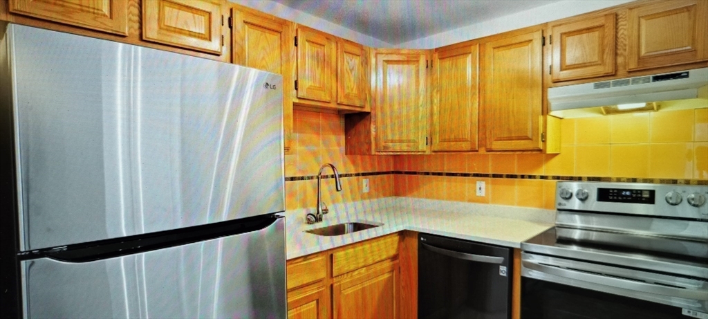 388 Great Road, Unit B23 Acton, MA 01720 - Photo 3 of 10