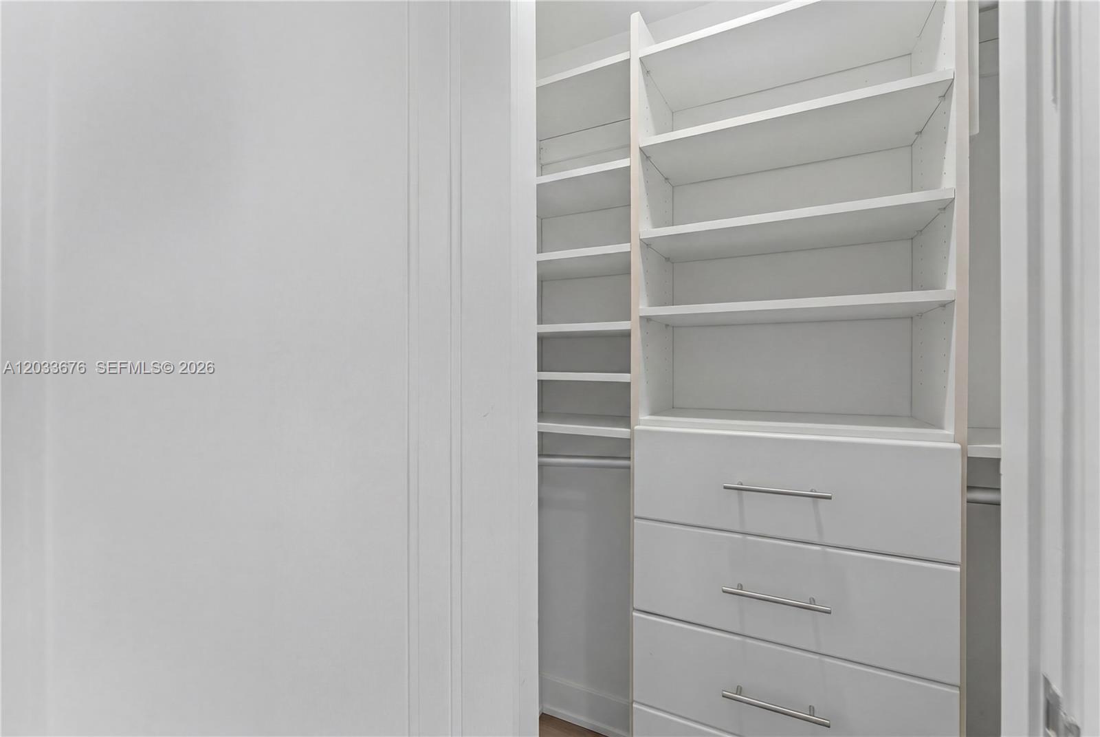 5314 Alton Road Miami Beach, FL 33140 - Photo 12 of 34