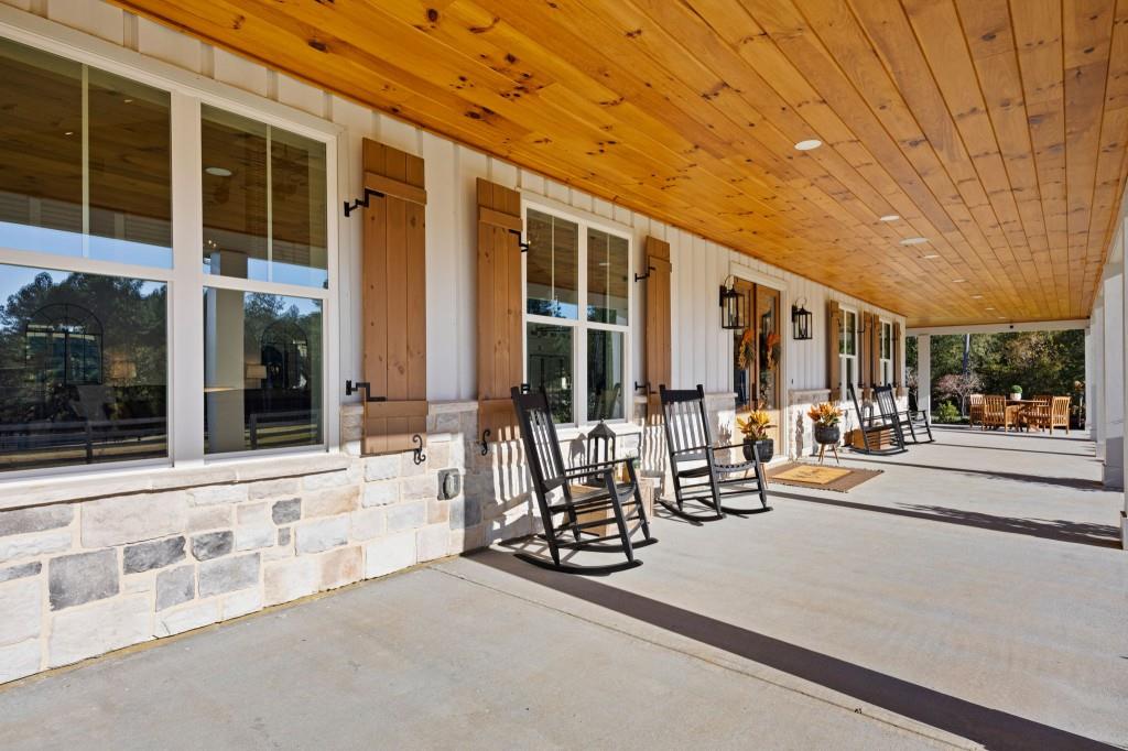 125 Perry Road Rydal, GA 30171 - Photo 5 of 139