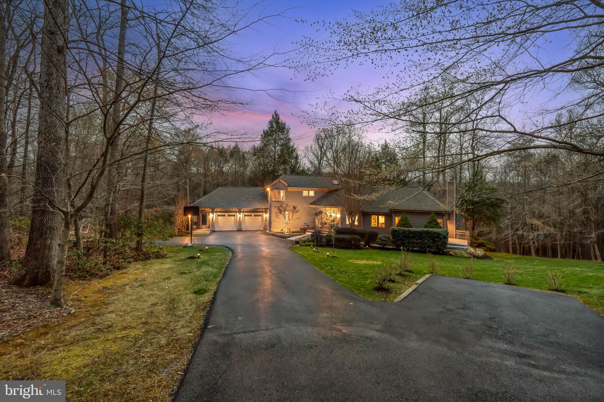 7514 A Evans Ford Road Clifton, VA 20124 - Photo 2 of 50 a view of a park with large trees