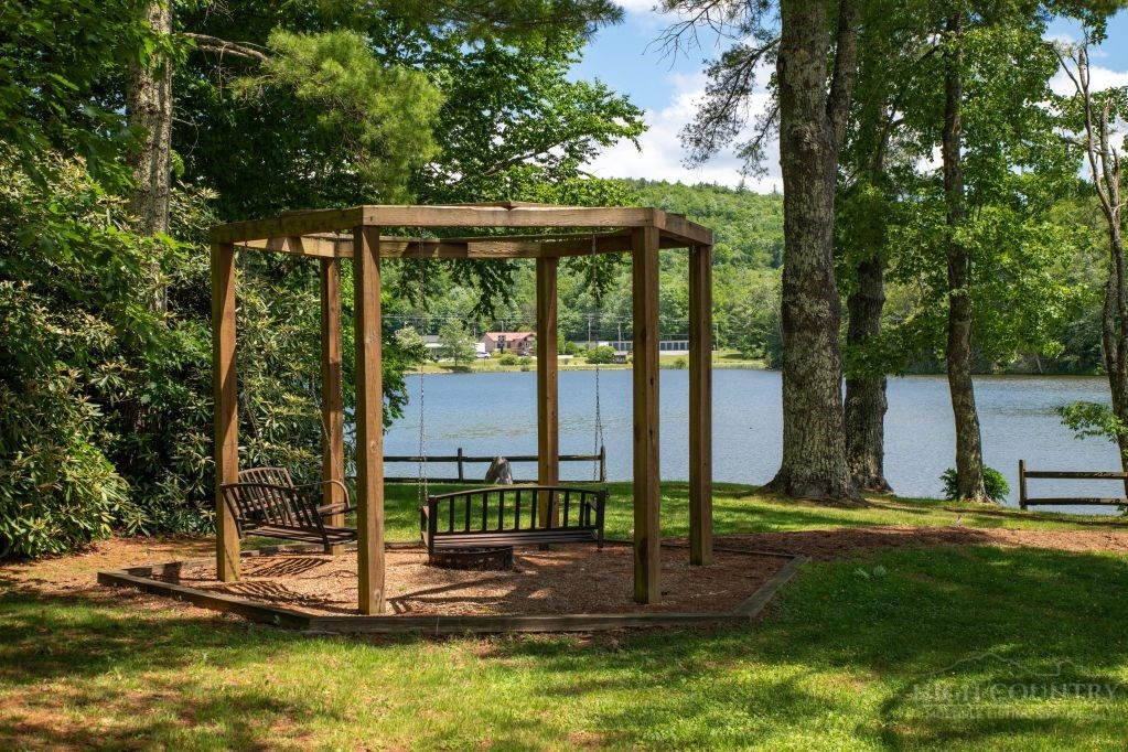84 Pine Ridge Loop Newland, NC 28657 - Photo 25 of 50