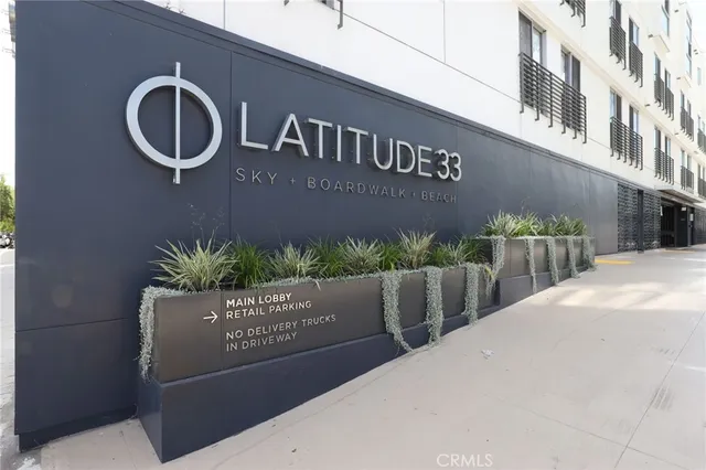 $5,400 | 3119 Vía Dolce, Unit 109, Marina del Rey, CA 90292