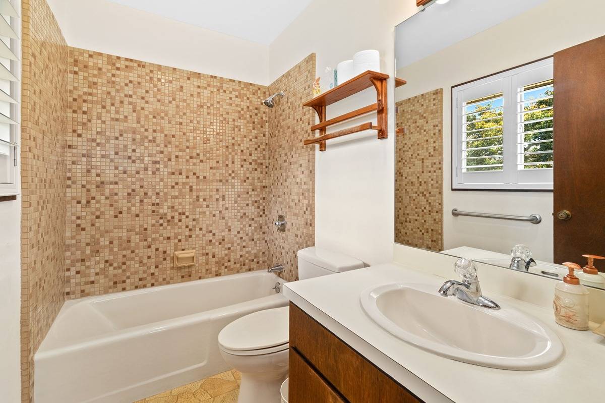4666 A Puuwai Road Kalaheo, HI 96741 - Photo 12 of 30 Gallery Image 12