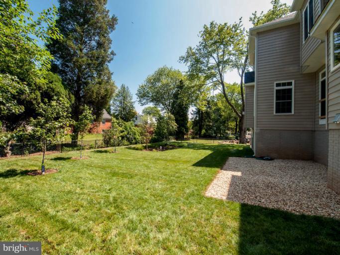 6804 Dean Drive McLean, VA 22101 - Photo 12 of 27 Level, fenced rear yard.
